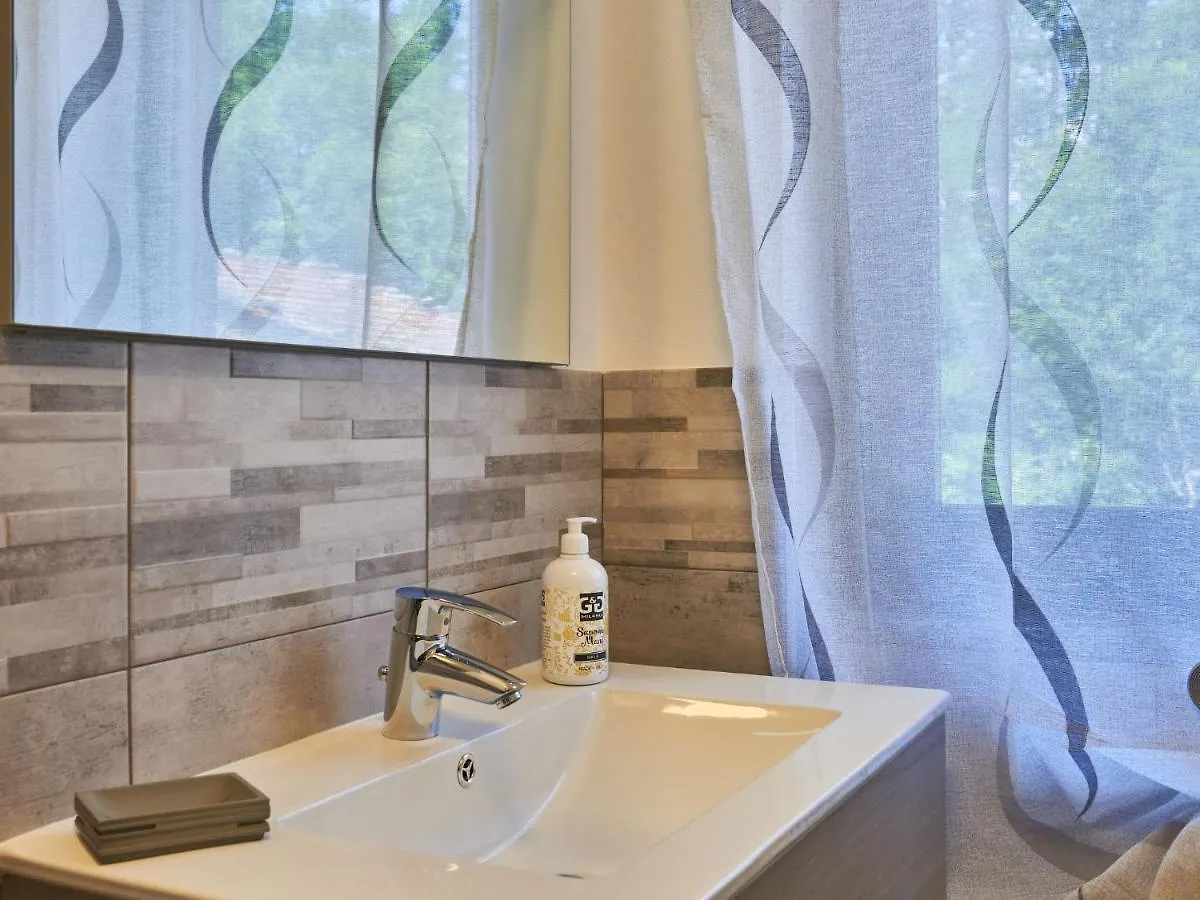 Apartment Locanda Del Nibbio-2 By Interhome Carriola 0*,  Italia